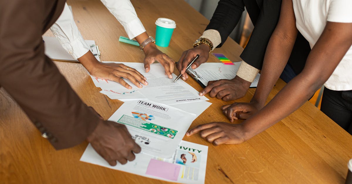 利用网络和社交媒体平台推广企业